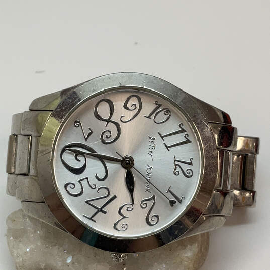 Designer Betsey Johnson Silver-Tone Round Chain Strap Analog Wristwatch image number 1