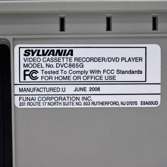 Sylvania DVC865G Combo VHS VCR DVD Player Recorder image number 5