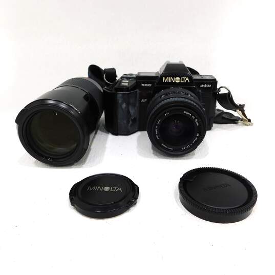 Minolta Maxxum 7000 35mm AF SLR w/ 2 Lens image number 1