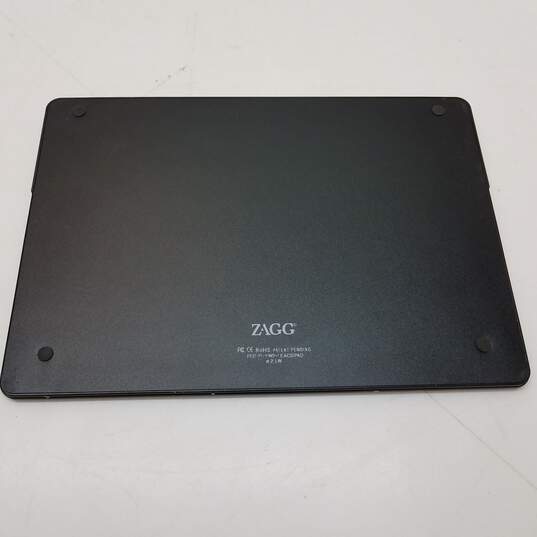 Zagg Bluetooth Keyboard for iPad image number 4