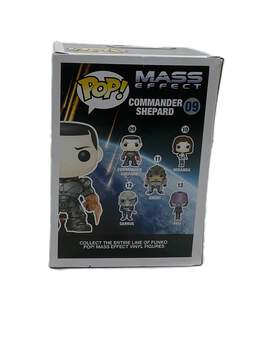 Funko Pop! Vinyl Mass Effect Commander Shepard 09 alternative image