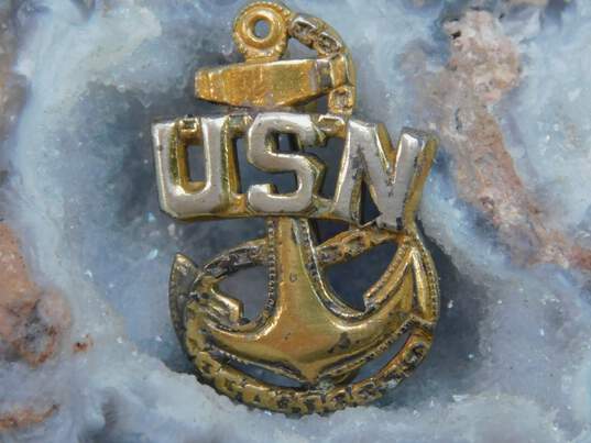 2 - VNTG 925 Enamel WWII Army Navy Award Pins image number 3