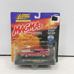 Bundle of 3 Johnny Lightning Model Cars alternative image