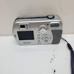 Sony CyberShot DSC-P32 3.2MP Digital Camera - Silver alternative image