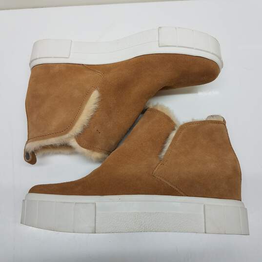 Tan Suede platform booties with faux fur trim unknown size image number 1