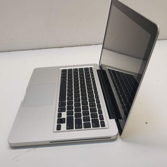 Apple MacBook Pro (13-in, A1278) For Parts/Repair image number 2