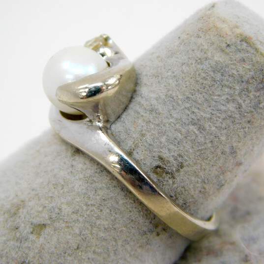 Vintage 10k White Gold Pearl & White Topaz Ring 3.3g image number 3