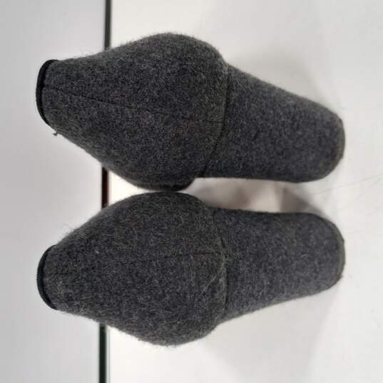 Antonio Melani Women's Grey Felt Heels Size 7.5 image number 4