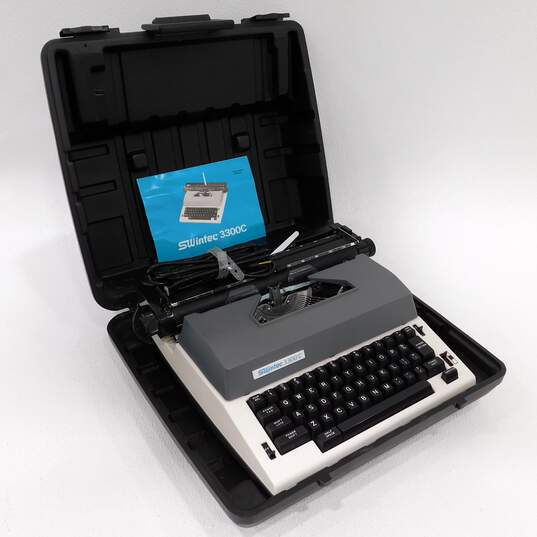 Swintec 3300C Portable Electronic Typewriter w/ Case image number 2