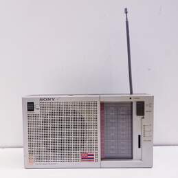 Lot of 3 Vintage Sony Portable FM/AM Radios alternative image