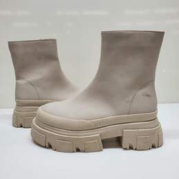Bershka Cream Ankle Zipper Boots Women Sz 39EU