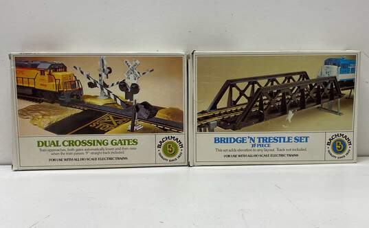 Bachmann HO Scale Electric Train Kit Bundle of 2 image number 1
