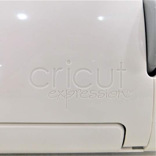Provo Craft Cricut Expression Cutter Machine image number 6