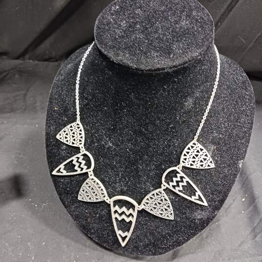 5 pc Silver Statement Jewelry Set image number 2