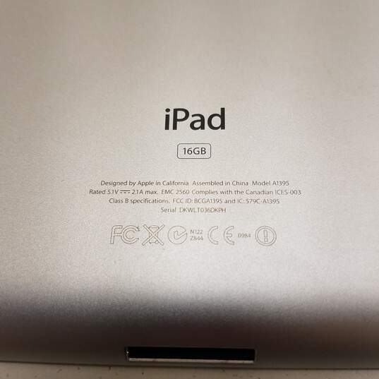 Apple iPad 2 (A1395) - White 16GB image number 7