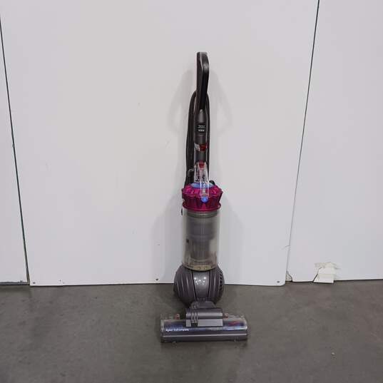 Dyson Ball Vacuum image number 1