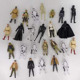 Lot of 25 Stars Wars Action Figures