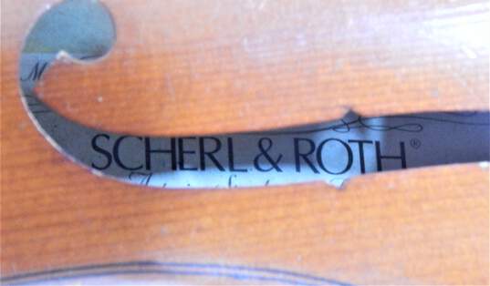 Scherl & Roth Brand R270E4 Model 4/4 Full Size Violin w/ Case and Bow image number 4