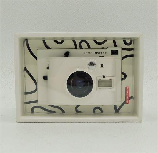 Lomography Lomo Instant White Film Camera LI100W image number 1