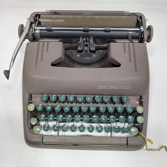 Vintage Smith Corona Silent Typewriter image number 2