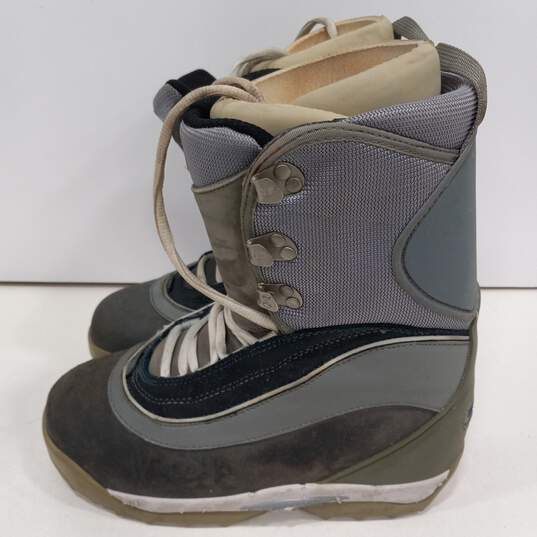Womens Freestyle Gray Suede Lace Up Round Toe Mid Calf Snowboard Boots Size 7 image number 3