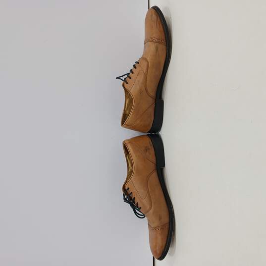 Oxford Dress Shoes Men's Size 8.5 image number 2
