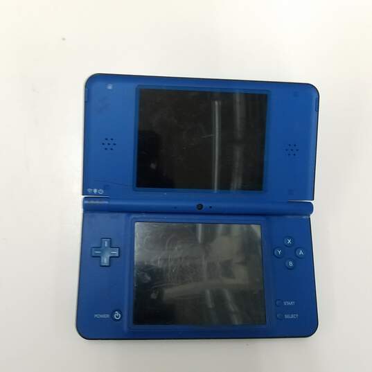 Nintendo DSi XL image number 1