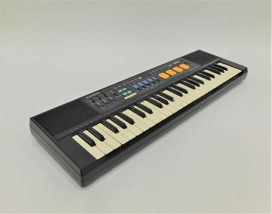 VNTG Casio Brand Casiotone MT-220 Model Electronic Keyboard/Piano image number 2
