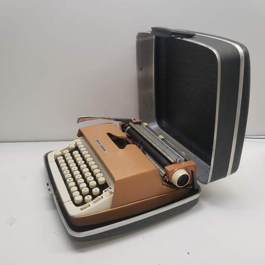 Smith Corona Galaxie Typewriter with Case image number 2