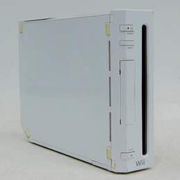 Nintendo Wii w/ 4 Controllers Thrillville alternative image