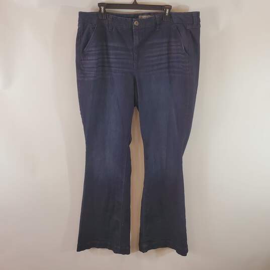 Torrid Women Blue Mid-Rise Flare Jeans 20XT image number 4