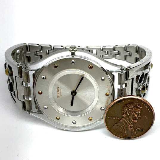 Designer Swatch Shine AG 2007 Silver-Tone Round Dial Analog Wristwatch image number 1