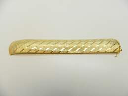 14K Gold Textured & Smooth Slanted Stripes Wide Omega Chain Statement Bracelet 40.8g alternative image