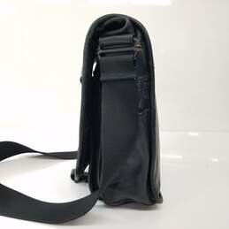 Tumi Black Leather Multi Pocket Crossbody Side Messenger Bag alternative image