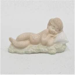 Lladro 4670 Nativity Sleeping Baby Jesus Porcelain Figurine