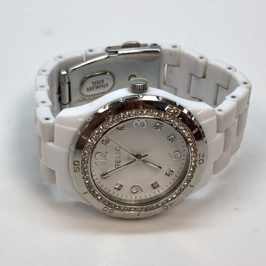 Designer Relic ZR-11898 White Stainless Steel Round Dial Analog Wristwatch image number 3