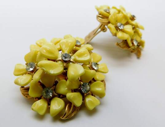 Vintage Weiss & Fashion Floral Pastel Beaded Necklace Clip On Earrings & Brooch 130.8g image number 2