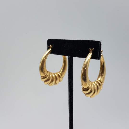 14k Gold Ribbed Hoop Earrings 5.1g image number 2