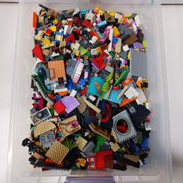 Bulk of Lego Building Bricks alternative image