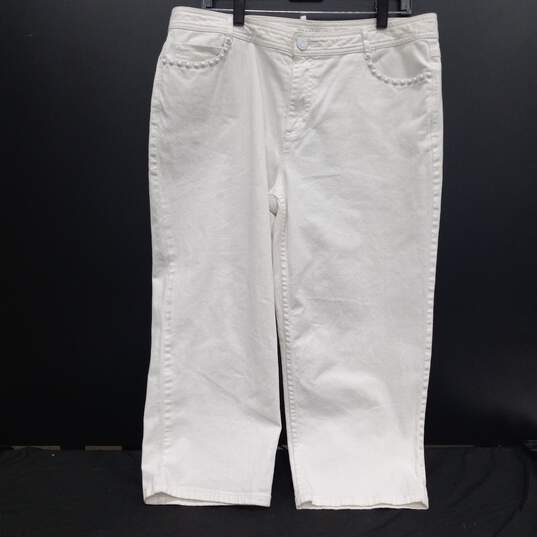 Buy the Hammoq- Michael Kors White Capri Jeans Size 16W