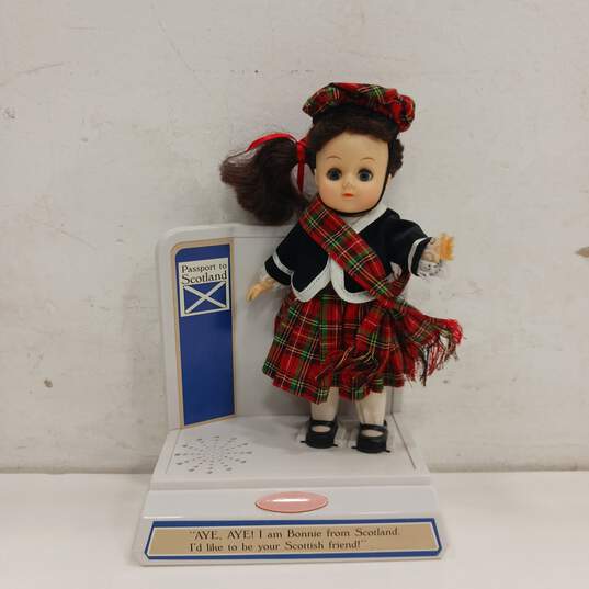 Vintage 1993 New Bright Passport to Scotland Doll No. 905 IOB image number 2