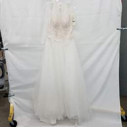 Chic Nostalgia Wedding Dress Lace Size 8 Waist 30in