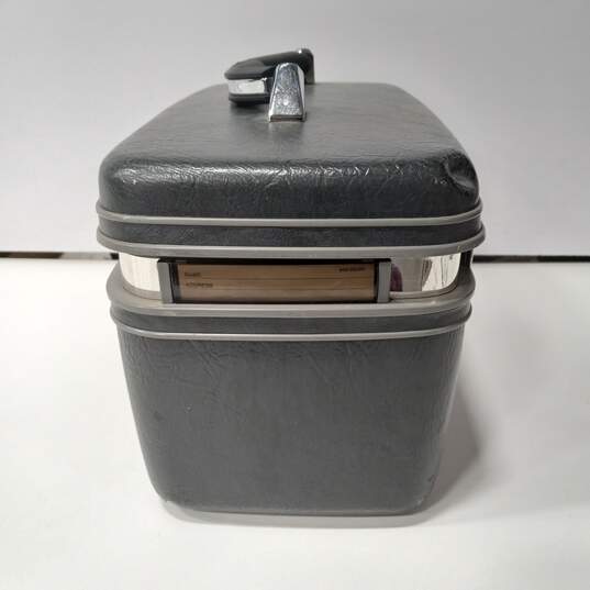 Vintage Samsonite Gray Hard Plastic Luggage image number 3