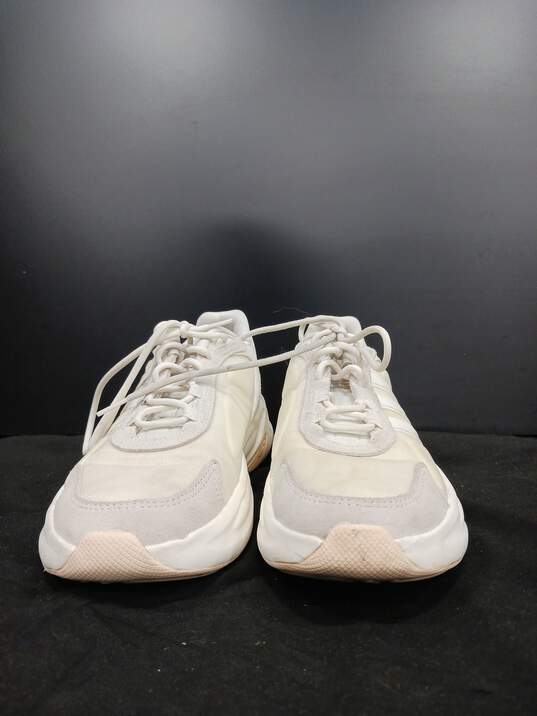 Adidas Ozelle Cloudfoam Comfort White Shoes Women's Size 10 image number 1