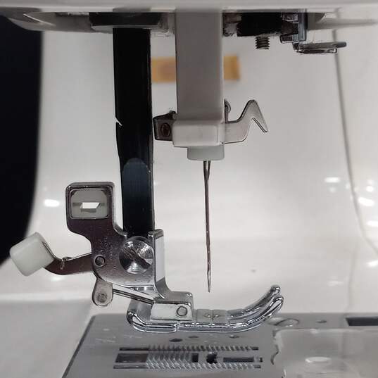 White Sewing Machine image number 6
