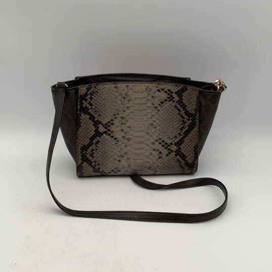 Womens Brown Animal Print Outer Pockets Adjustable Strap Zip Crossbody Bag image number 2