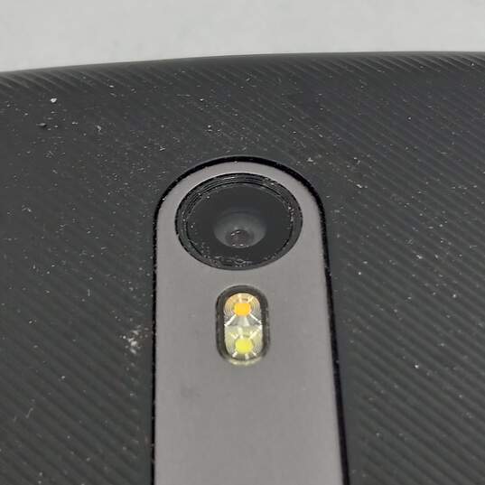 Motorola Model: XT1540 Cell Phone w/Case image number 5