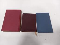 Bundle of 3 Assorted Bibles alternative image