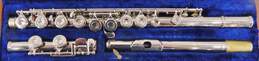Gemeinhardt Model 2SP and F. E. Olds & Son Ambassador Model Flutes w/ Cases (Set of 2) alternative image