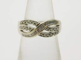 10k White Gold Diamond Accent Crossover Ring 3.6g